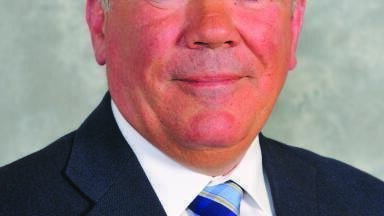 Raising Laboratory Service Quality with Flexible Financing  