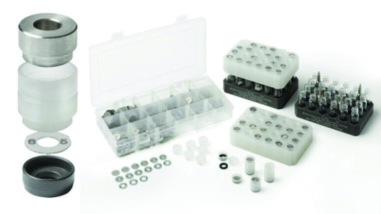 A Quick and Easy Evaporative Crystallisation Screen for Drug Candidate Polymorphism