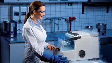 Safe and Efficient Cryogenic Grinding of Food Samples