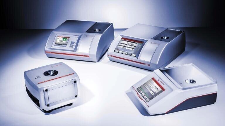 A New Approach – Concentration Measurement of Bases and Acids using a Refractometer