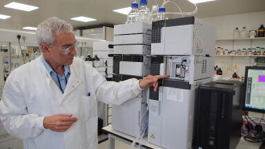 Real time, remote control of automated laboratory instruments