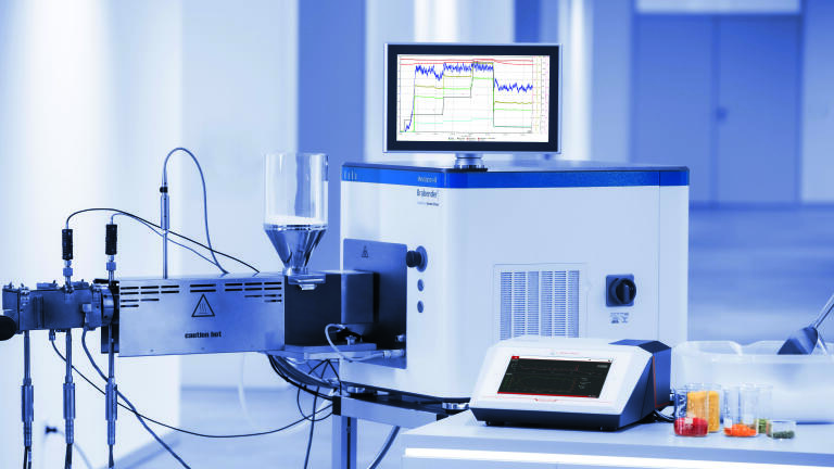 Real-time monitoring of PEEK crystallinity using extrusion, Raman spectroscopy and differential scanning calorimetry