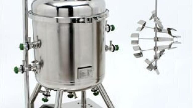100 Litre mixing vessel, load cells and cleaning system