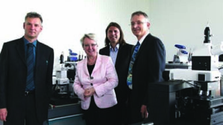 German Federal Minister Visits WITec