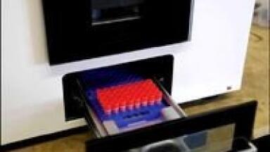 Automated Handling of Screw Top Storage Tubes