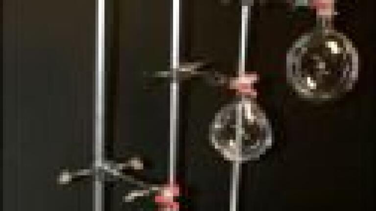 Three Rods Are Better Than One with Bel-art’s New Lattice Support Stand