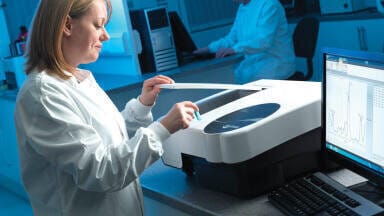 UV/Visible Spectrophotometer for High Performance for Pharma