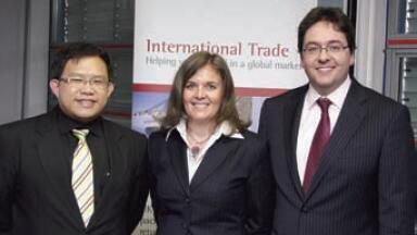 Cambridge businesses urged to set sights on Singapore