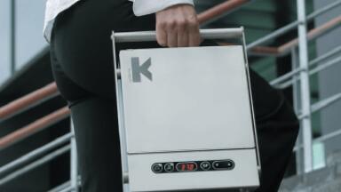 Portable Incubator for Safe Transport of Living Cells
