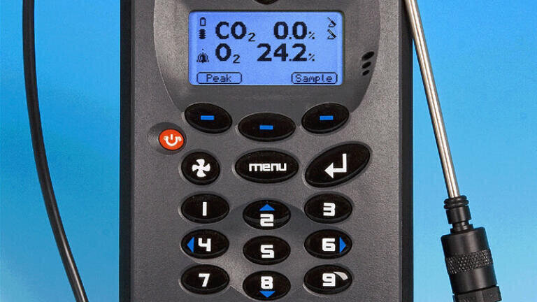 Geotech G100 CO2 Incubator can have twin temperature probes, reads CO2 and optionally O2