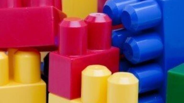 Self-mending plastic in the pipeline