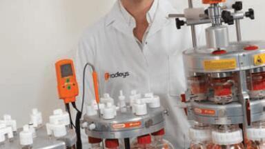 New Reaction Station Improves the Productivity of Chemistry