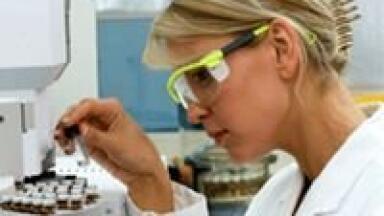 Rapid, Safe and Cost-effective GC Analysis with a Parker domnick hunter Hydrogen Generator.