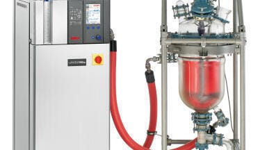 Temperature control hoses with smooth inner bore for faster heating and cooling times.