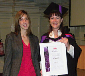 Oxoid Award Presented to Mature Student