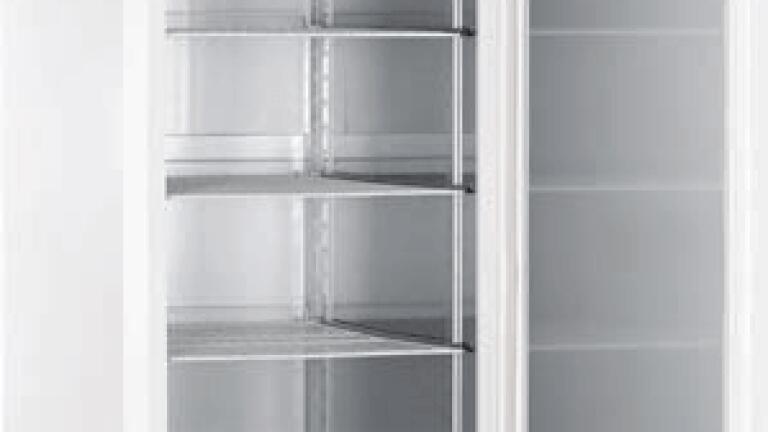 High-Capacity Refrigerator and Freezer with Excellent Energy Efficiency
