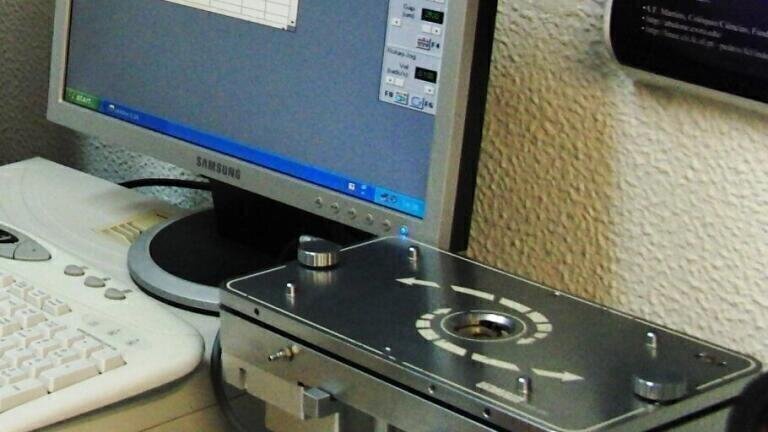 Temperature Controlled Stage used to study the Rheological Characterisation of Anisotropic Materials 