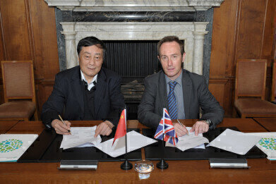 
University collaborates with China drinks company