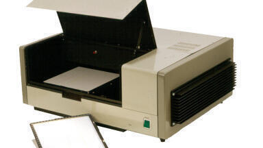 TLC Scanner for Densitometric Evalution of Thin-Layer Chromatograms 