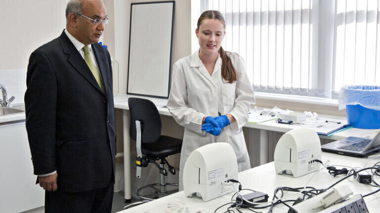 Keith Vaz MP and Jenna Best of QDL