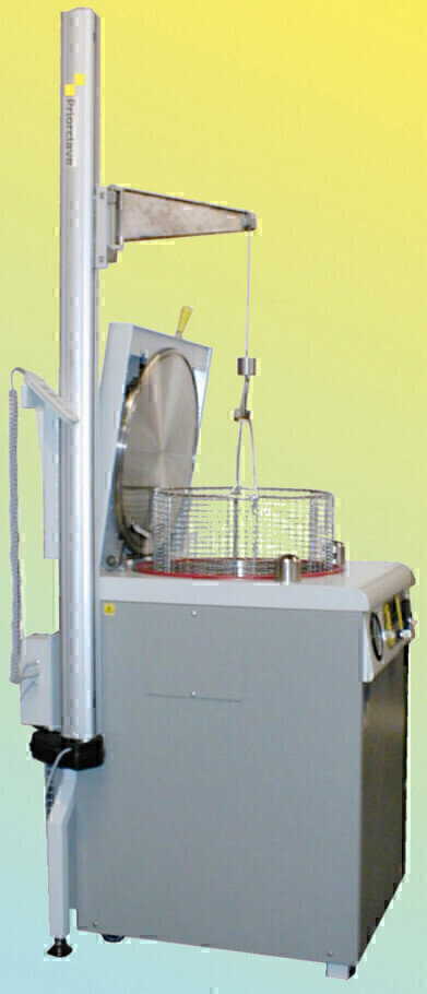 New Integral Autoclave Hoist for More Cost Efficient and Safer Media Loading 