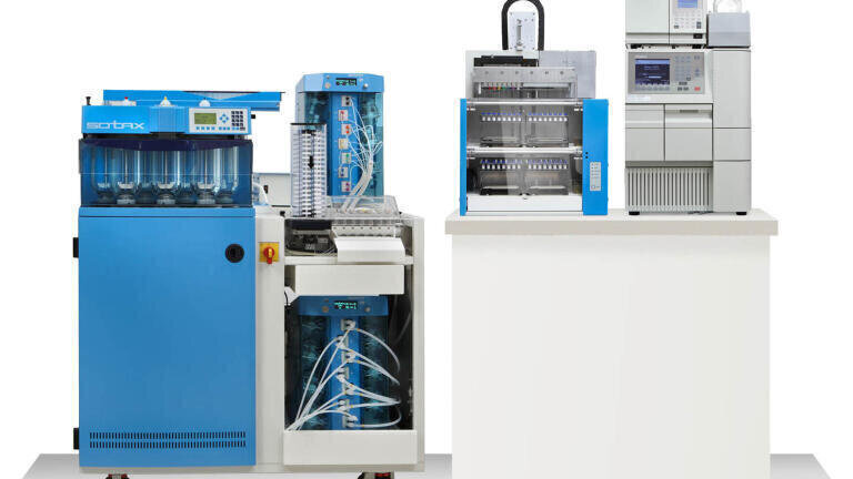 Picture 2 (left to right): The middle capacity SAM M is pictured with the fully automated Sotax AT 70smart for up to 15 unattended tests complete from media preparation to HPLC injection.