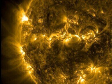 

Scientists to Explore the Sun
 