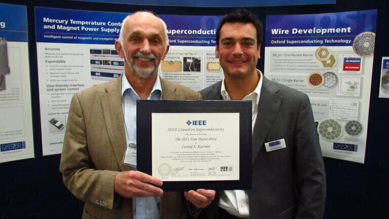 Oxford Instruments’ Customers win IEEE Van Duzer Prize