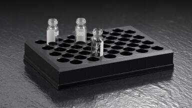 Parallel Sample Preparation System for HPLC Vials