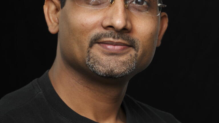 Vijay Tiwari receives Bruno Speck Award 2013