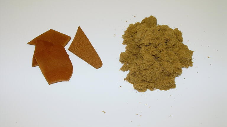 Comminution of leather