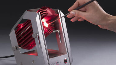 It’s magic – sterilisation with light! Instant … Innovative … No gas … Amazing!