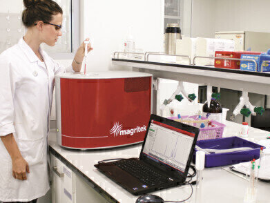First Sales of Compact Benchtop NMR System Announced
