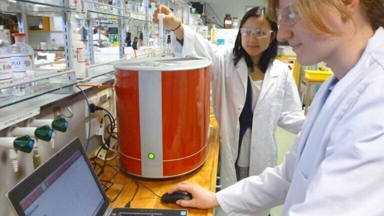 Benchtop NMR system used at Temple University for Chemical Education and Advanced Research