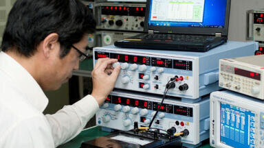 AC Voltage/Current Standard for Calibrating Measuring Instruments