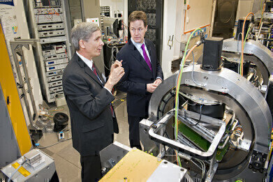 Ministers Witness Test Capability at Harwell
