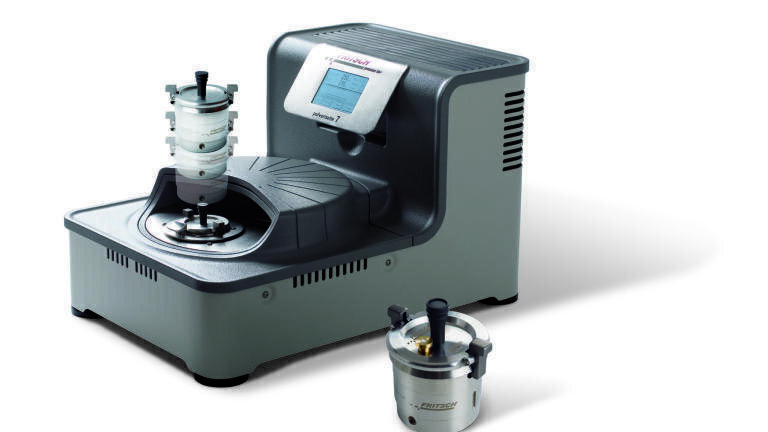 FRITSCH Planetary Mills premium line - for grinding down to the nano-range