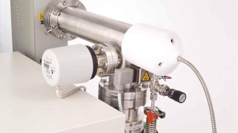 Mass Spectrometer Tracks Fast Gas Pulses