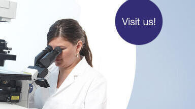 Hands-on microscopy discovery with the experts