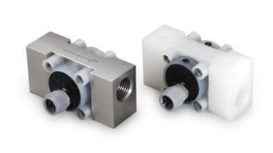 Low Inertia Meter for Measuring Refrigerant Flow