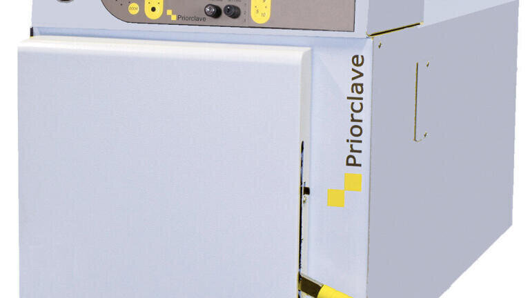 Bigger Capacity Benchtop Autoclave Meets Customer Wish List