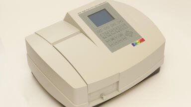 Single Beam UV/Vis Spectrophotometer proves Popular with Leading Academic Institutions 