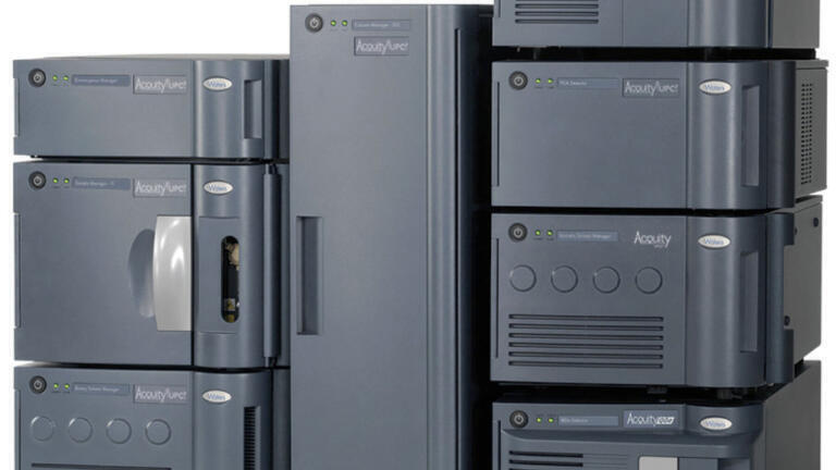 ACQUITY UPC2 System with ACQUITY UPLC® ELS, ACQUITY UPC2 PDA, and ACQUITY QDa detectors.