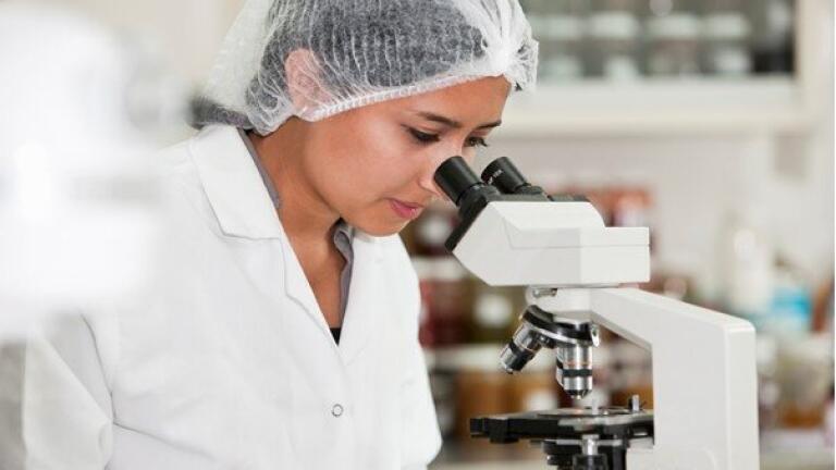 The G100 was specifically designed to support embryologists and lab technicians monitor CO2 for the verification of incubators in medical, IVF-clinic, research and pharmaceutical applications.
