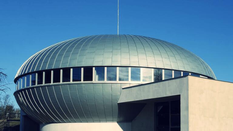 Czech Prime Minister Inaugurates New Planetarium in Hradec Králové