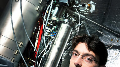 Powerful SuperSTEM III pinpoints depths of single cells
