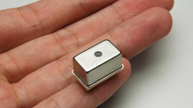 Micro-spectrometer Wins 2015 Prism Awards