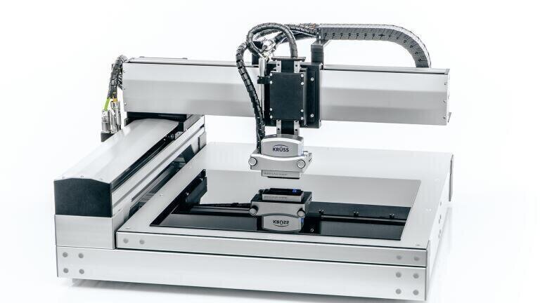 Robot-assisted Measurements of Surface Free Energy for Large Samples