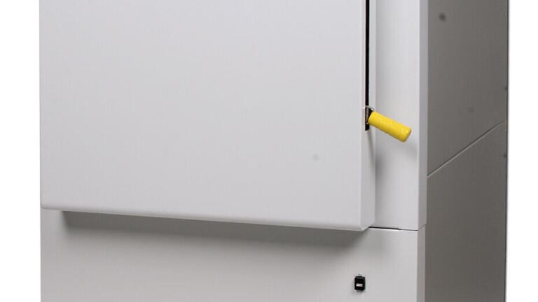 Laboratory Autoclaves with Easy and Secure Programming