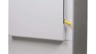 Laboratory Autoclaves with Easy, Secure Programming